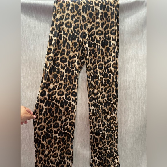 Summer jump suit Leopard print size Medium - Picture 8 of 12